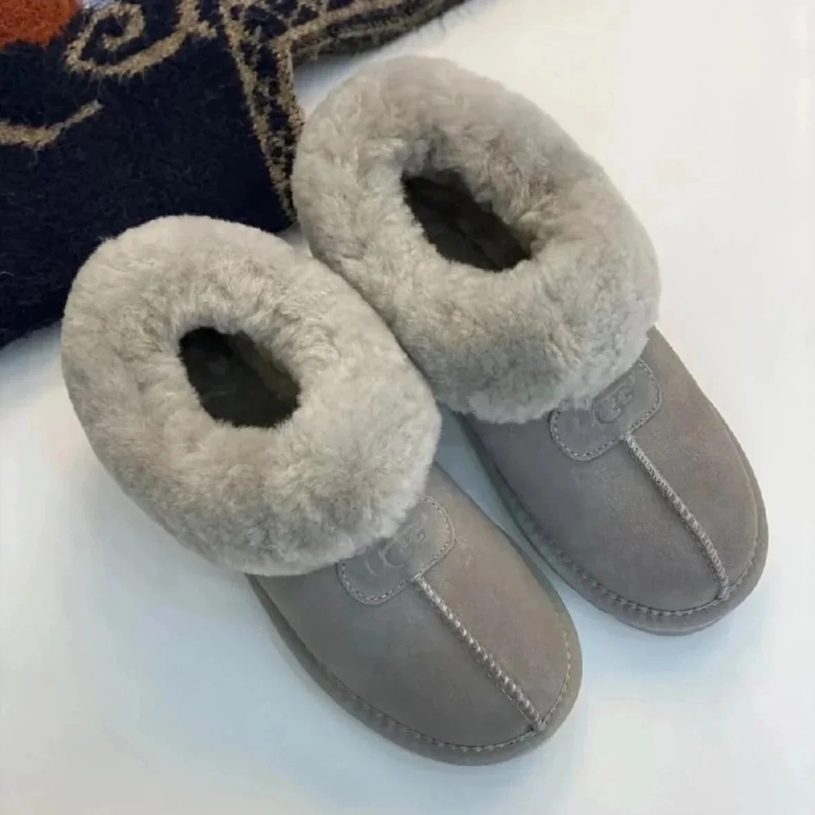 UGG UGG Classic Short Grey Slippers Grey