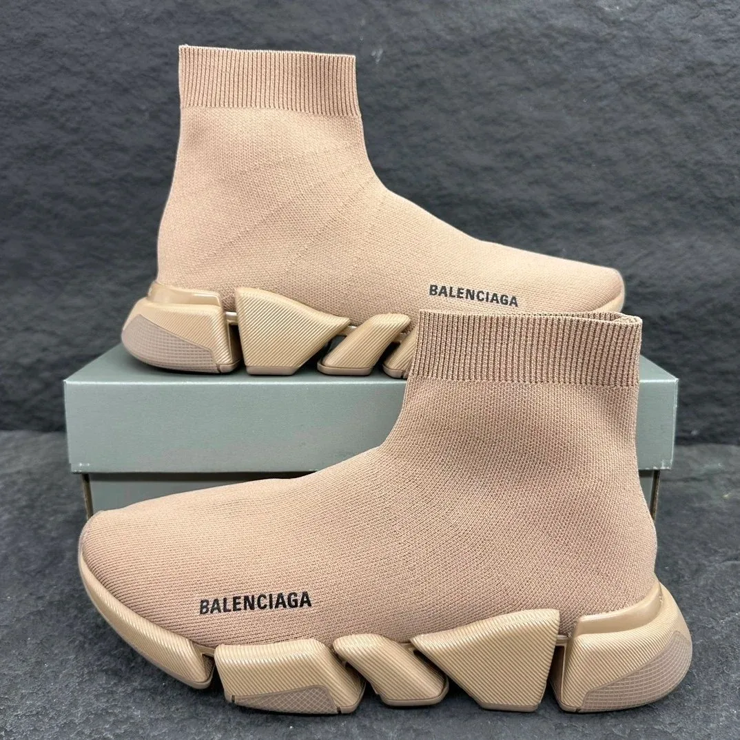 Balenciaga Balenciaga Speed Trainer Beige Knit Sneakers Beige