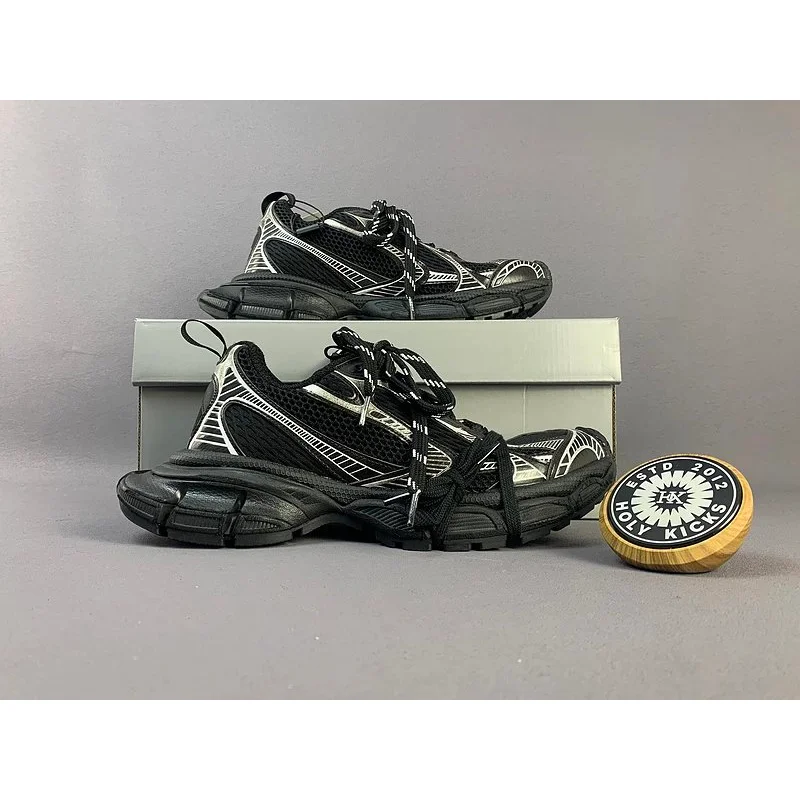 Balenciaga Balenciaga Triple S Black/White Sneakers Black - 1