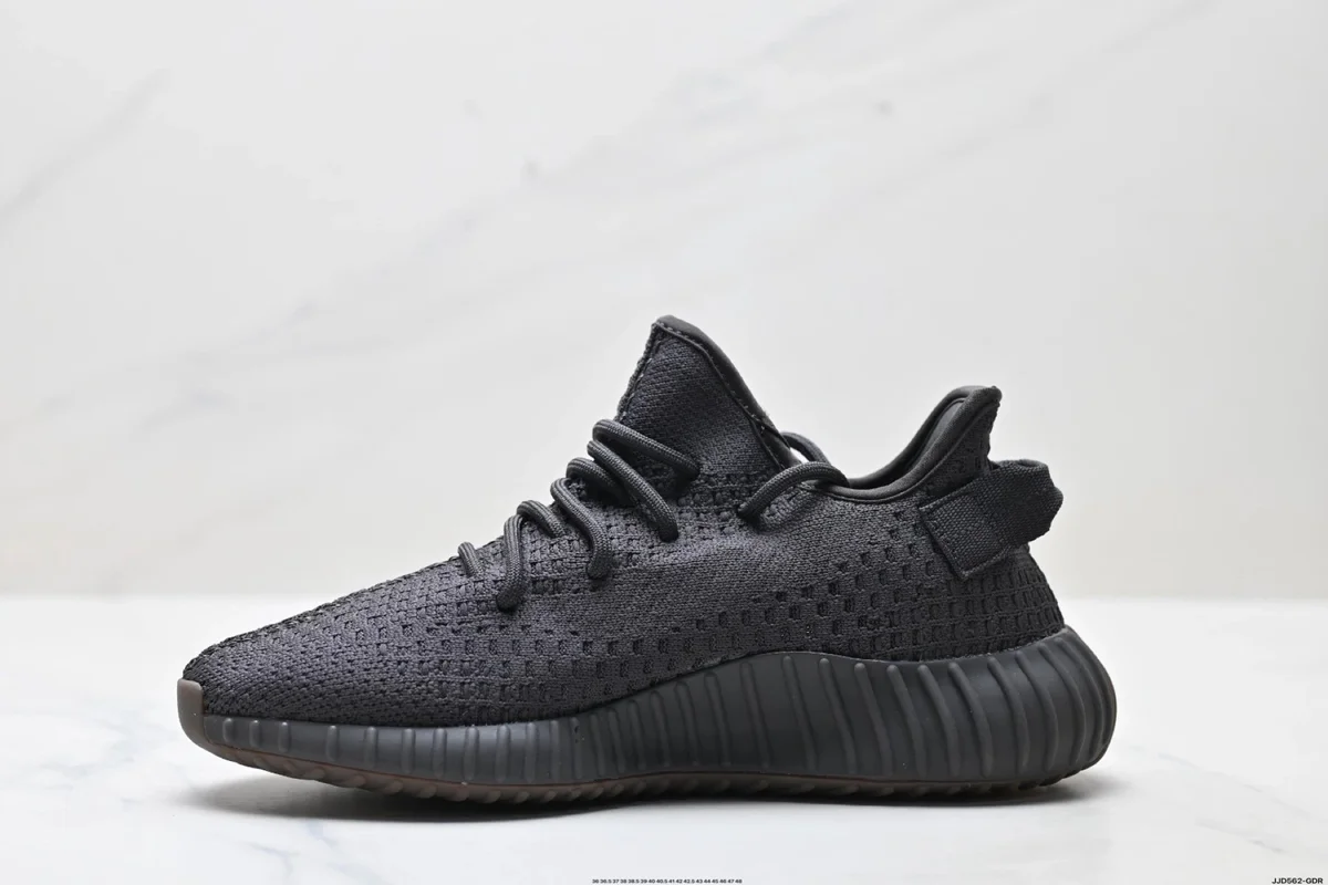 Adidas Adidas Yeezy 350 V2 Triple Black Sneakers Black - 1
