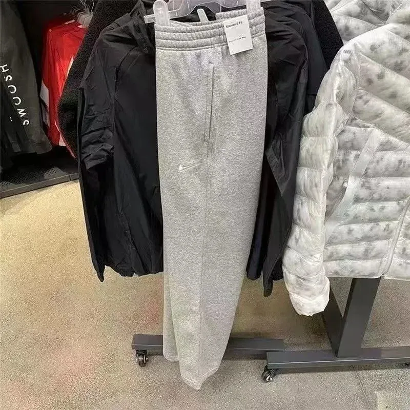 Nike Nike Club Fleece Heather Grey Sweatpants Grey