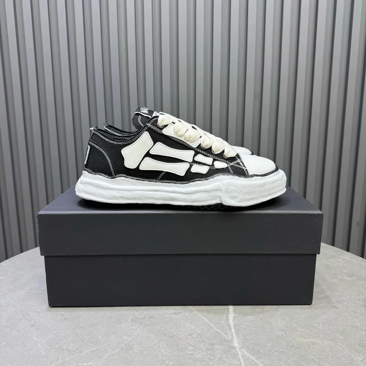 Maison Mihara Yasuhiro Maison Mihara Yasuhiro OG Style 36 Black & White Skeletal Sneakers Black - 1
