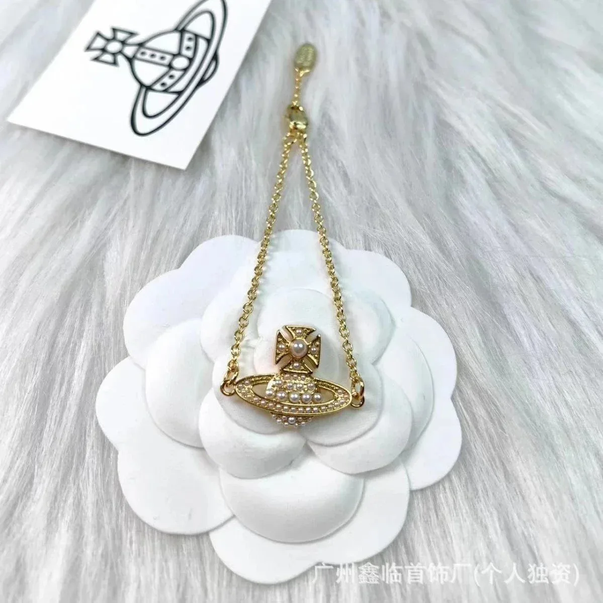 Vivienne Westwood Vivienne Westwood Orb Pearl Gold Necklace Gold - 1