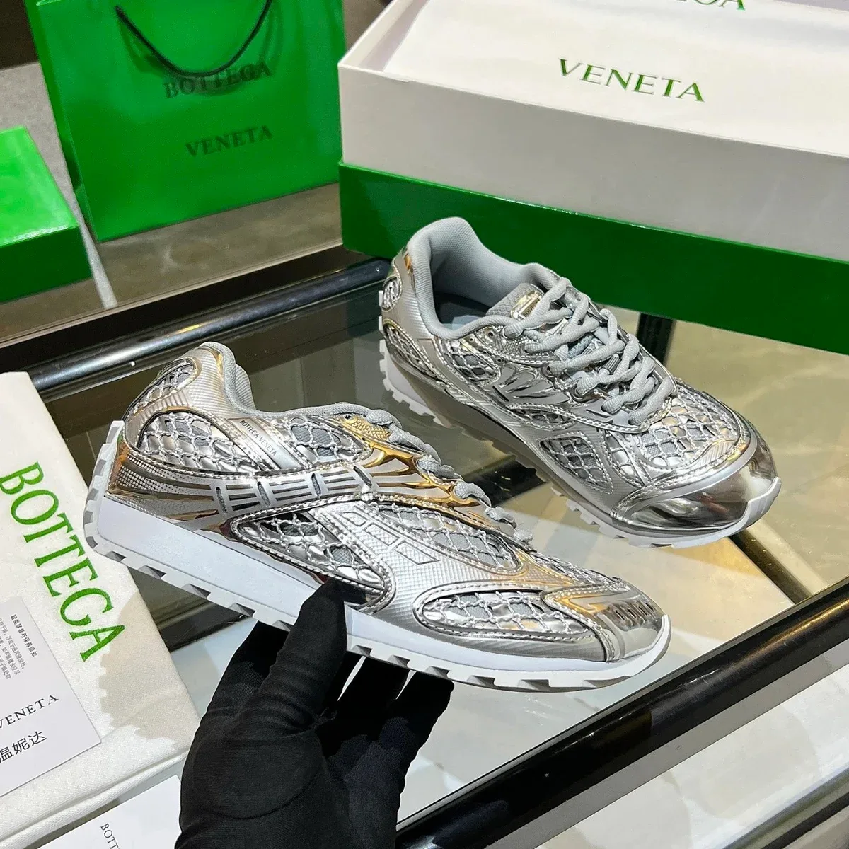 Bottega Veneta Bottega Veneta Runners Silver Sneakers Silver