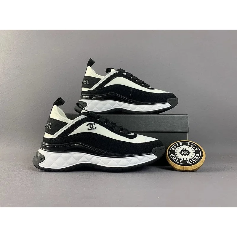 Chanel Chanel Runners Black & White Sneakers Black