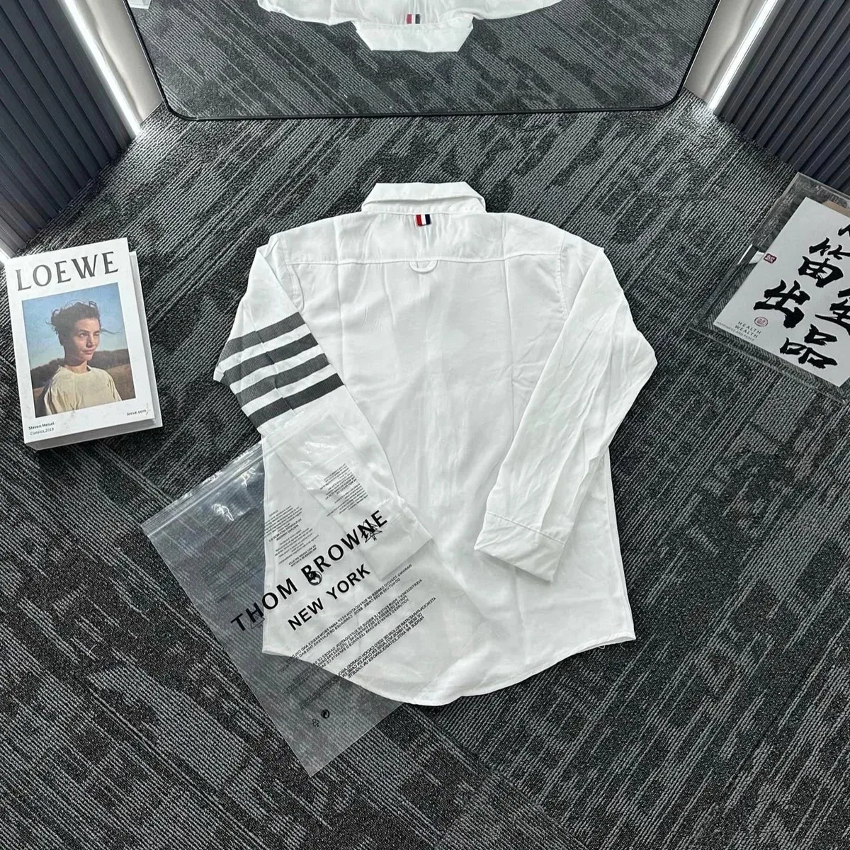 Thom Browne Thom Browne White Four-Stripe Sleeve Shirt White - 1