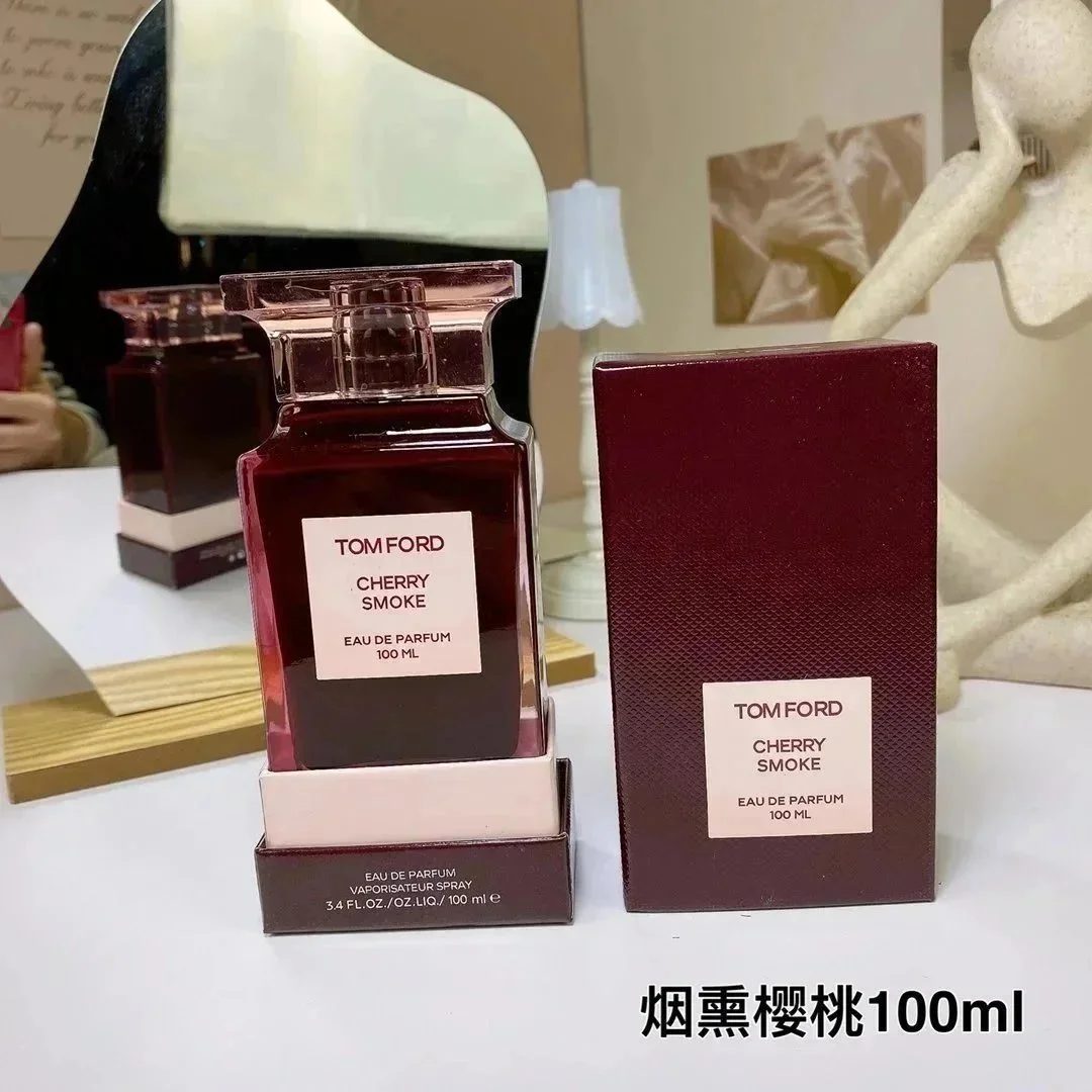 Tom Ford Tom Ford Cherry Smoke Eau de Parfum Red