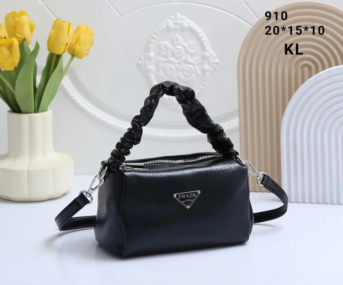 Prada Prada Cahier 910-2 Black Shoulder Bag Black