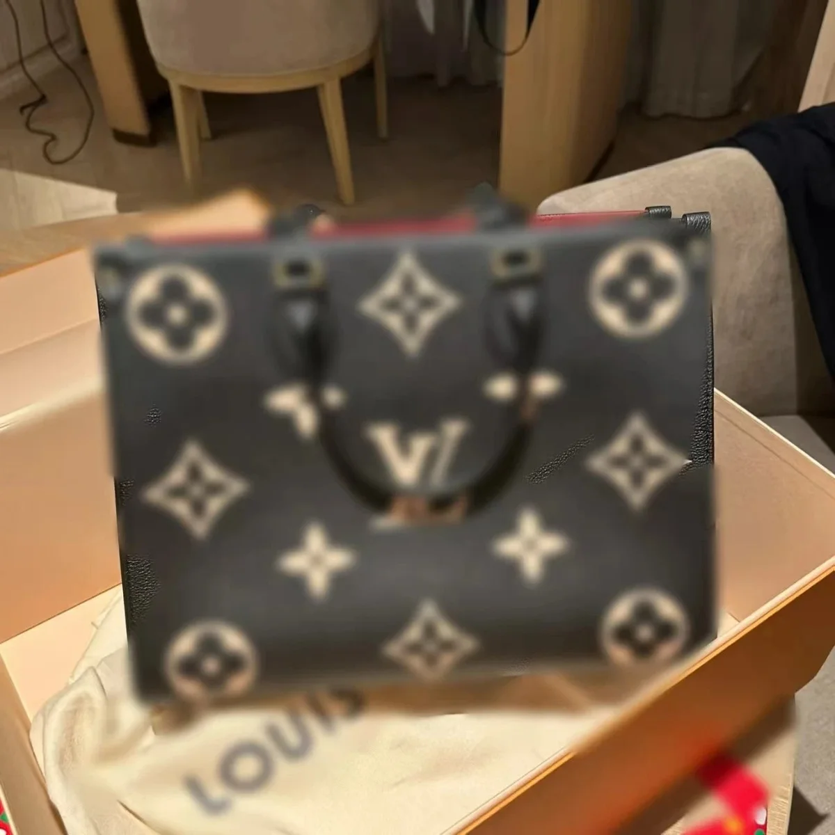 Louis Vuitton Louis Vuitton Speedy Monogram Black Handbag Black