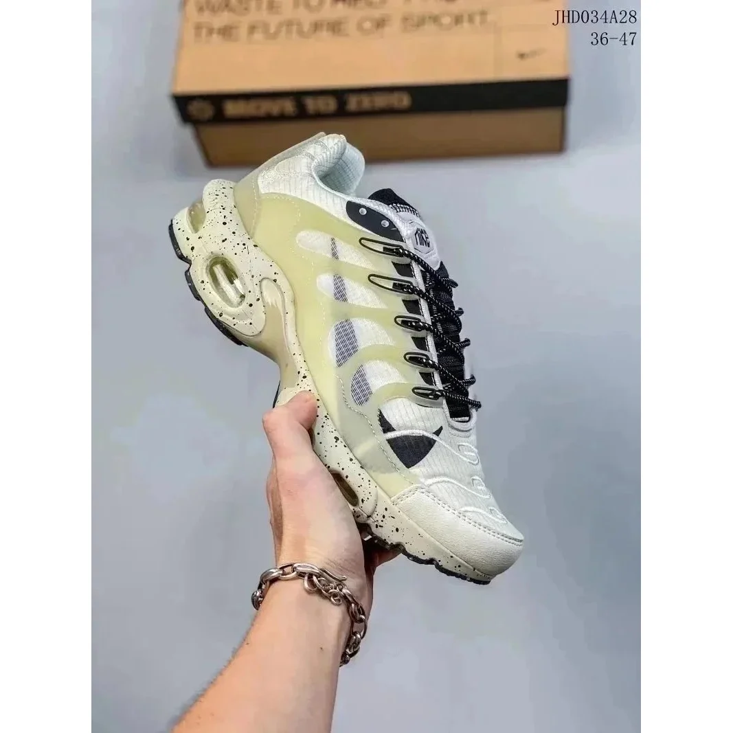 Nike Nike Air Max Plus Tuned Air Sail/Black Sneakers White - 1