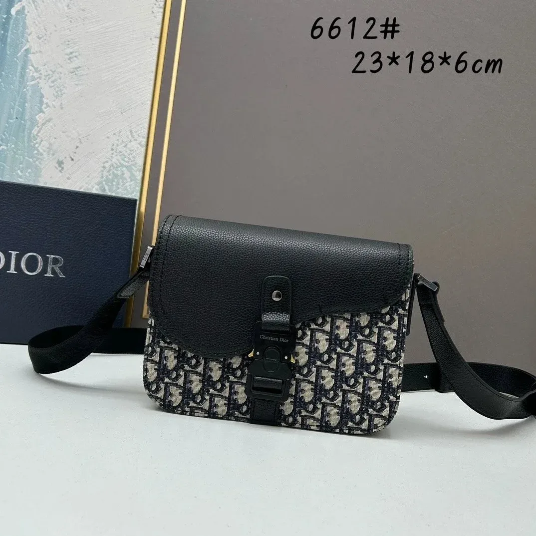 Dior Dior Oblique Messenger Bag Black/Beige Black