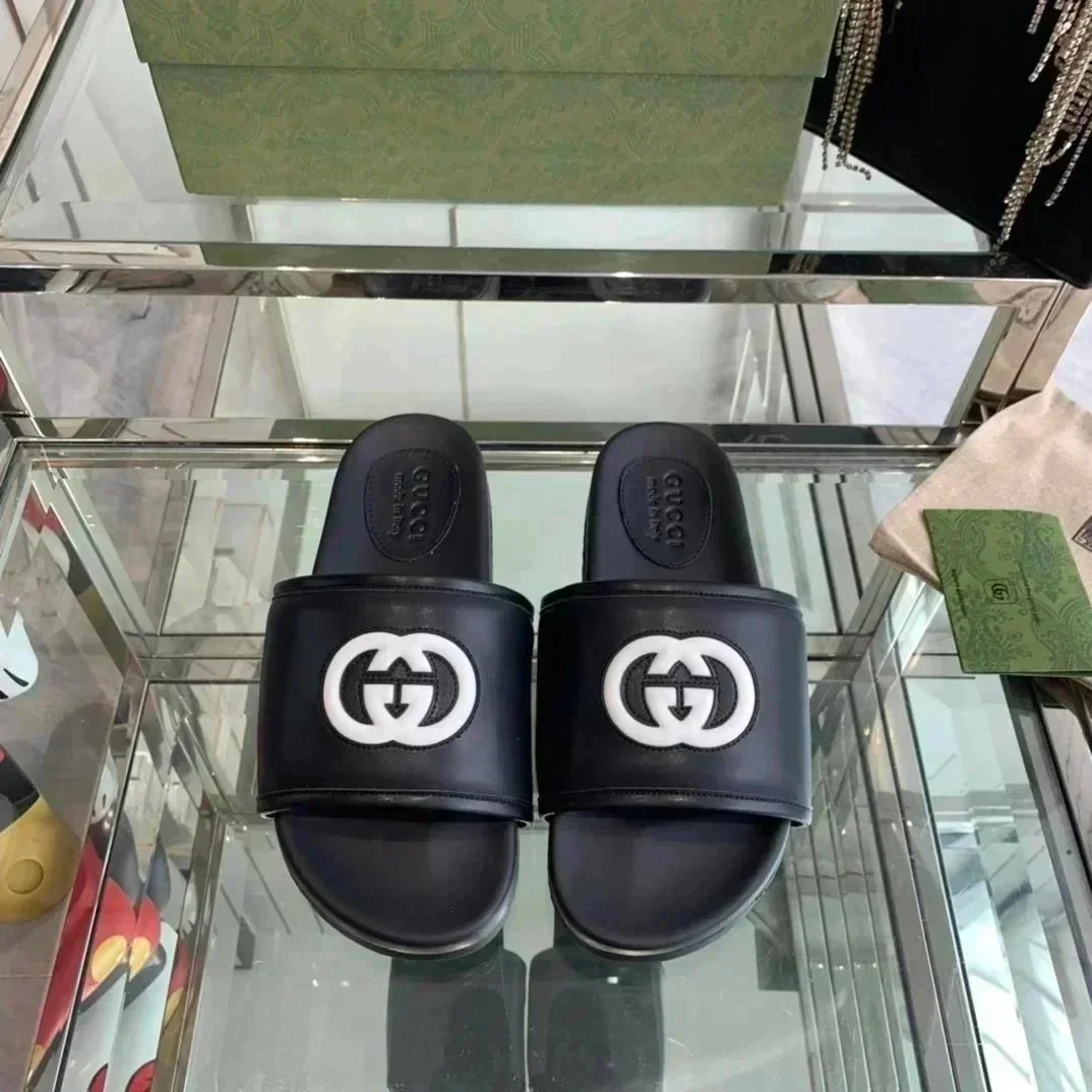 Gucci Gucci Interlocking G Slide Sandals Black Black