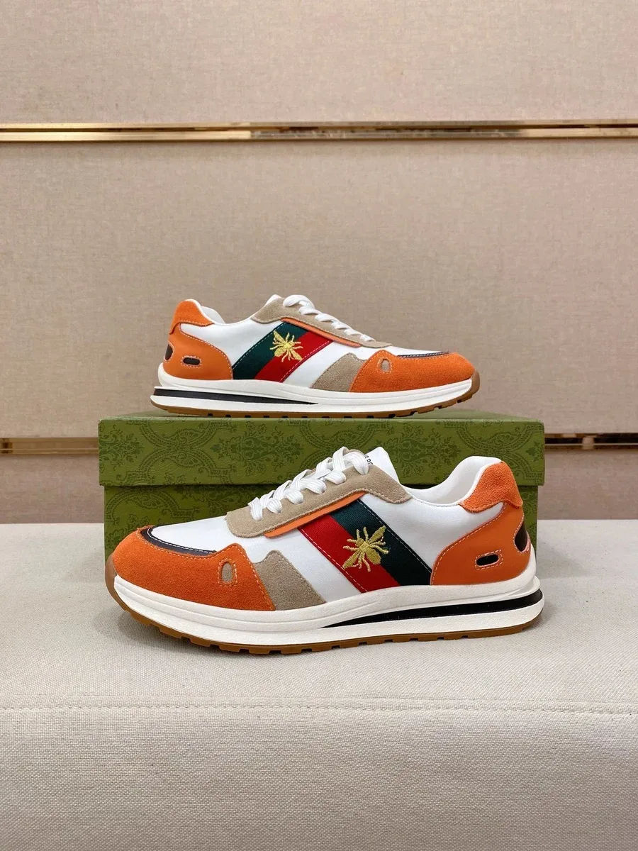 Gucci Gucci Runners Bee Embroidery Orange Sneakers Orange - 1