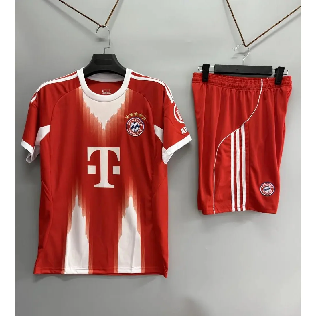 Adidas Adidas FC Bayern Munich Home Red Jersey & Shorts Set Red - 1
