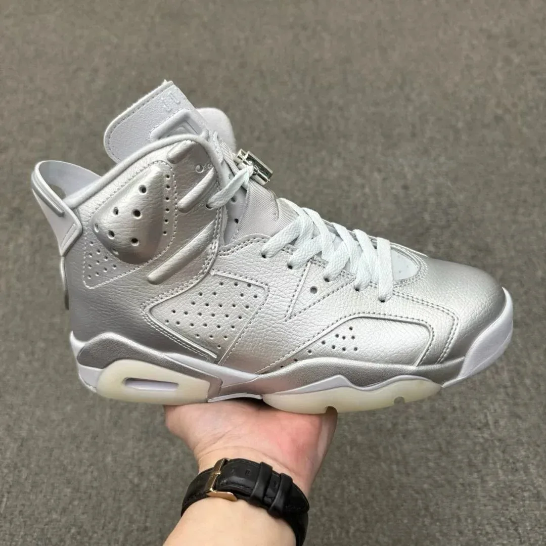Nike Nike Air Jordan 6 Silver Metallic Sneakers Silver - 1