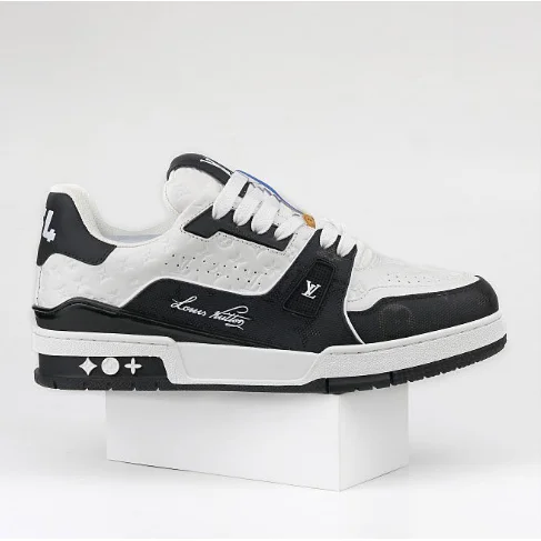 Louis Vuitton Louis Vuitton LV Trainer Black/White Monogram Sneaker White