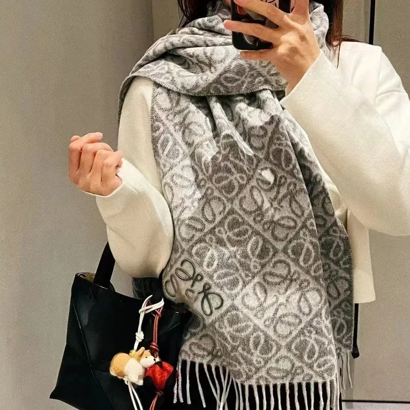 Loewe Loewe Anagram Light Grey Scarf Grey