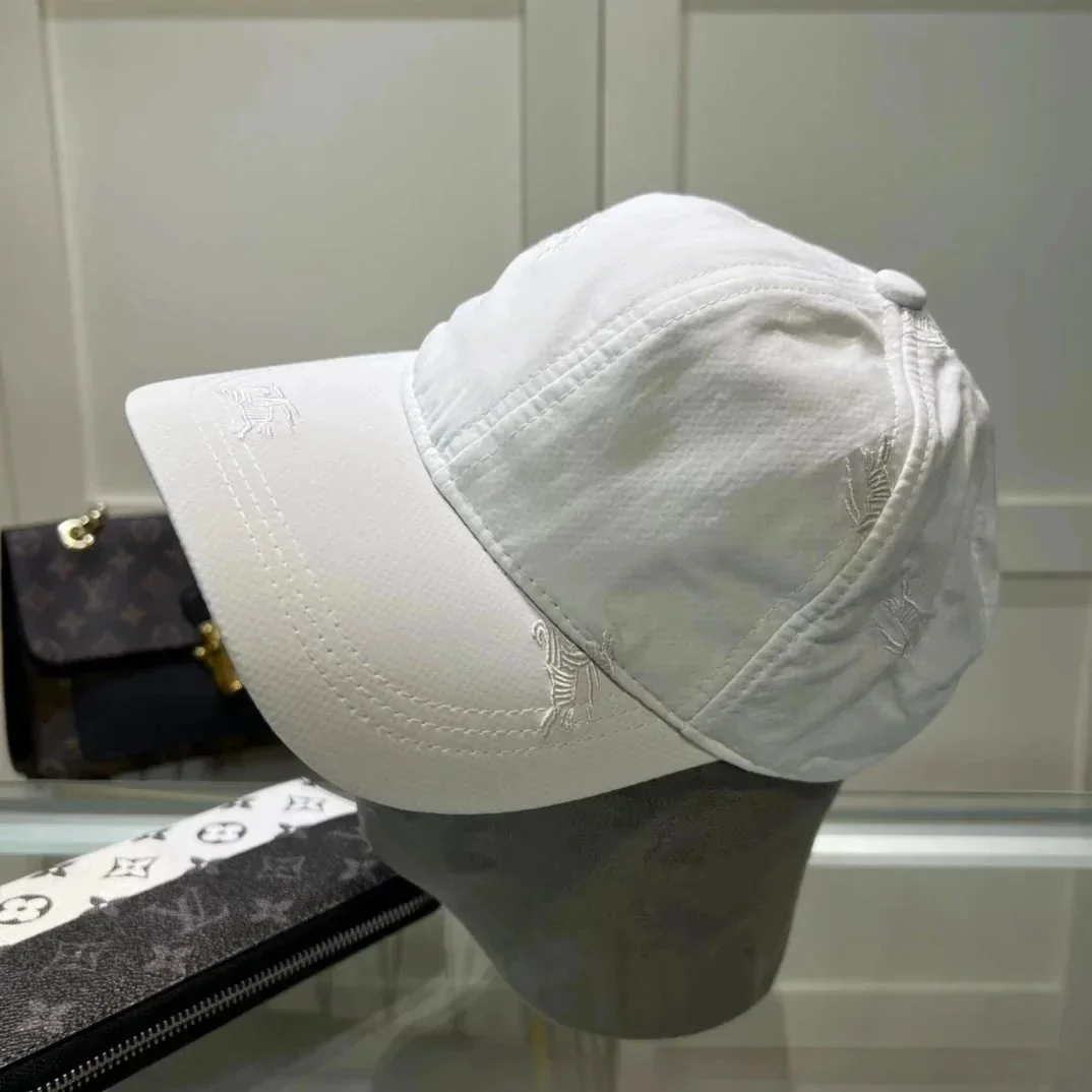 Burberry Burberry White Embroidered Logo Cap White