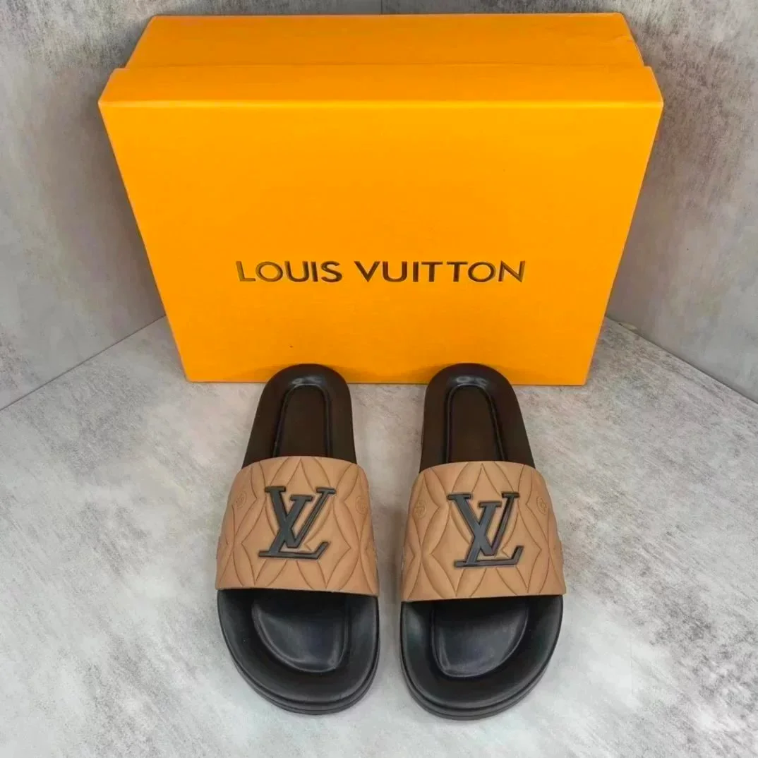 Louis Vuitton Louis Vuitton Beige/Black Monogram Slides Beige