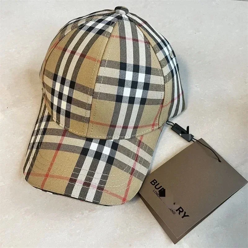 Burberry Burberry TB Monogram Classic Check Baseball Cap Beige