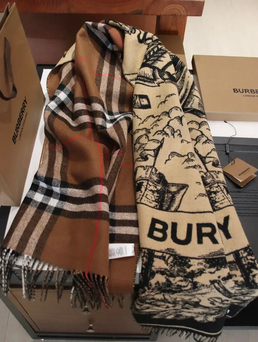 Burberry Burberry Classic Check Brown Vintage Check Scarf Beige
