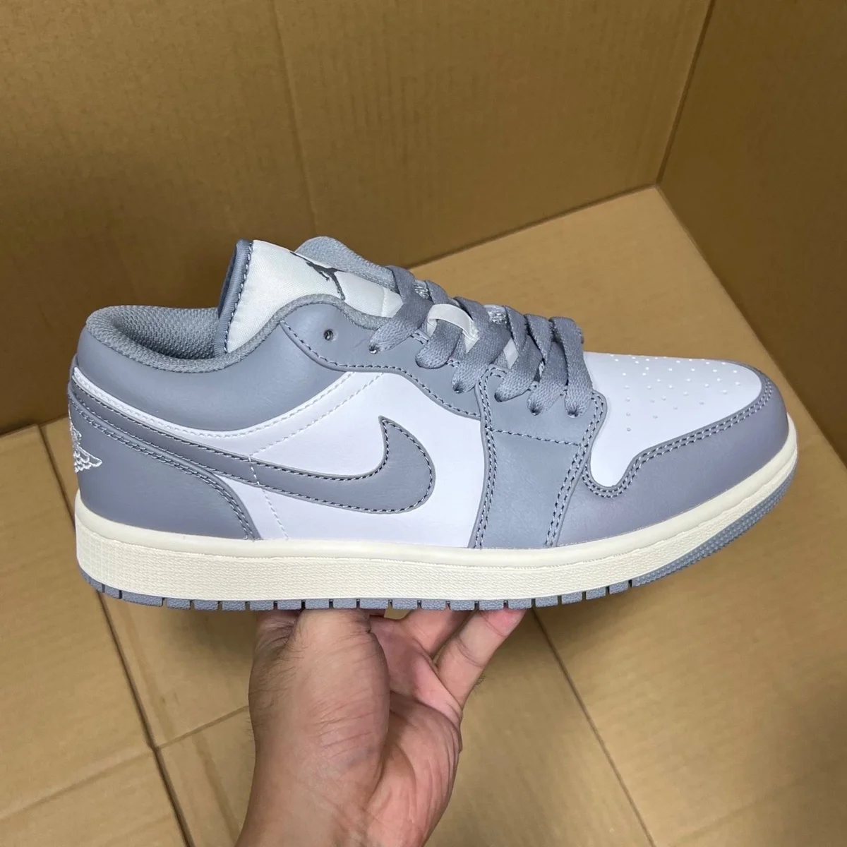Jordan Jordan Air Jordan 1 Low Cool Grey/White Sneakers Grey