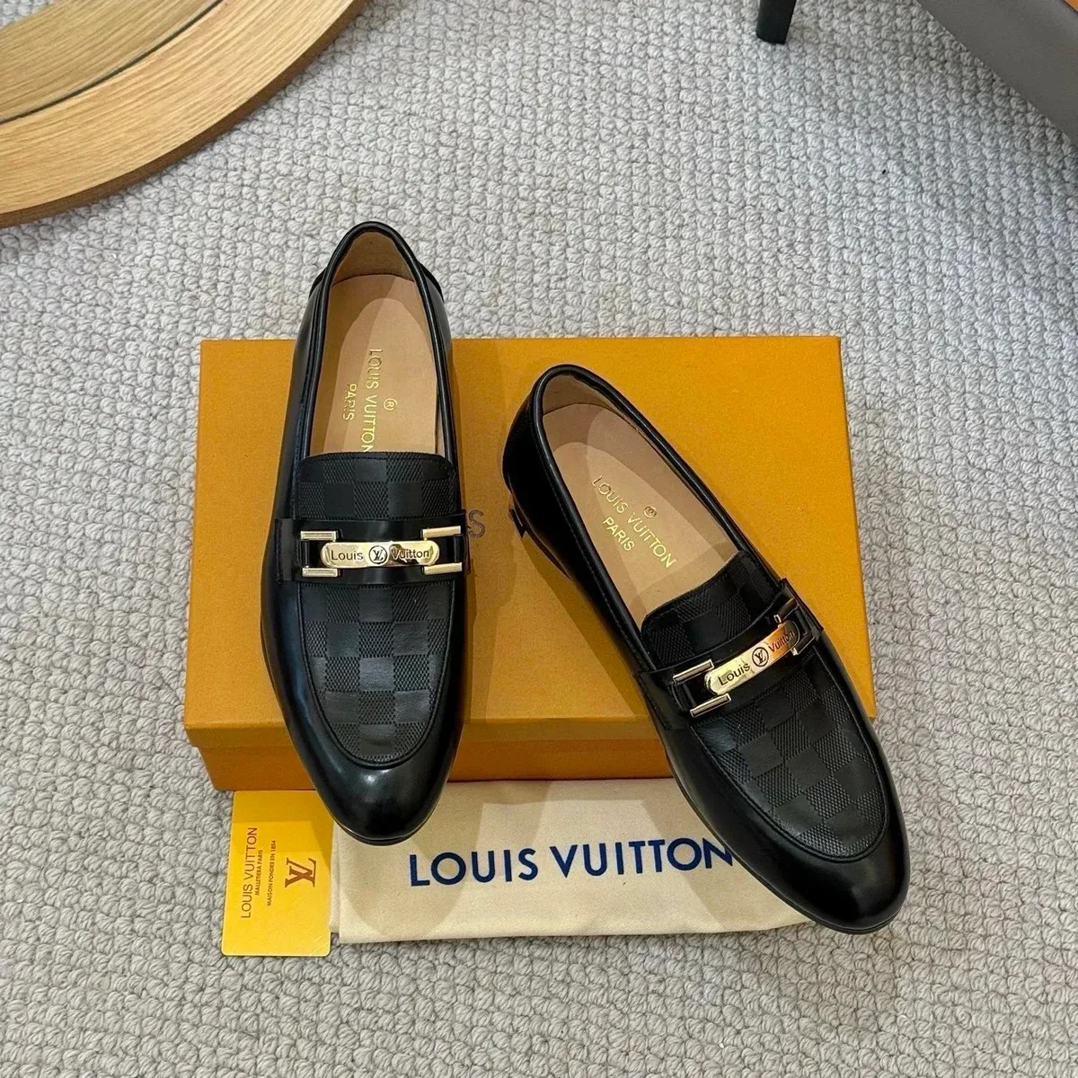 Louis Vuitton Tabi mocassini in pelle nera