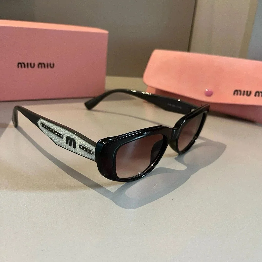 Miu Miu Miu Miu Black Gradient Sunglasses Black - 1