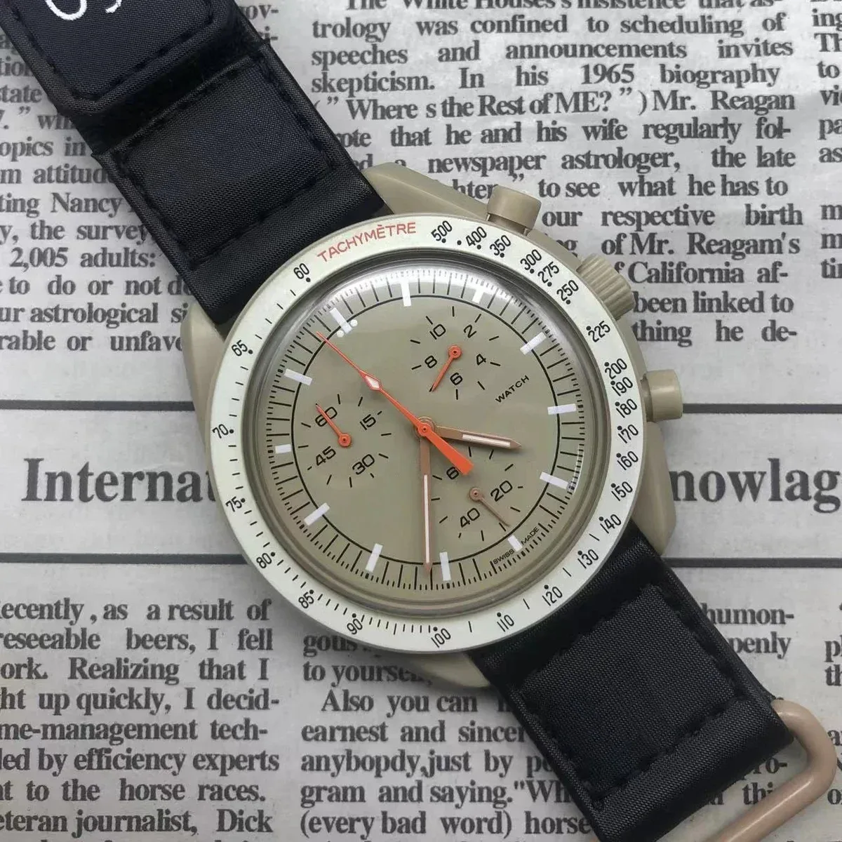 Vintage Style Chronograph Watch with Beige Dial and Black Strap — Oopbuy Spreadsheet find