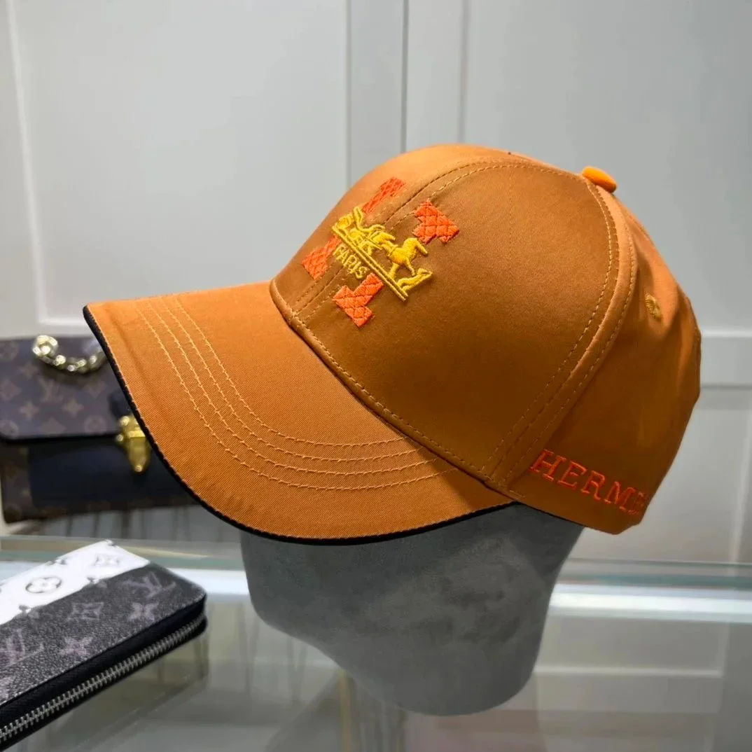 Hermès Hermès Tan Horse and Carriage Cap Brown