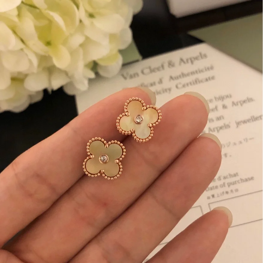 Van Cleef & Arpels Van Cleef & Arpels Alhambra Yellow Gold Clover Earrings Yellow - 1