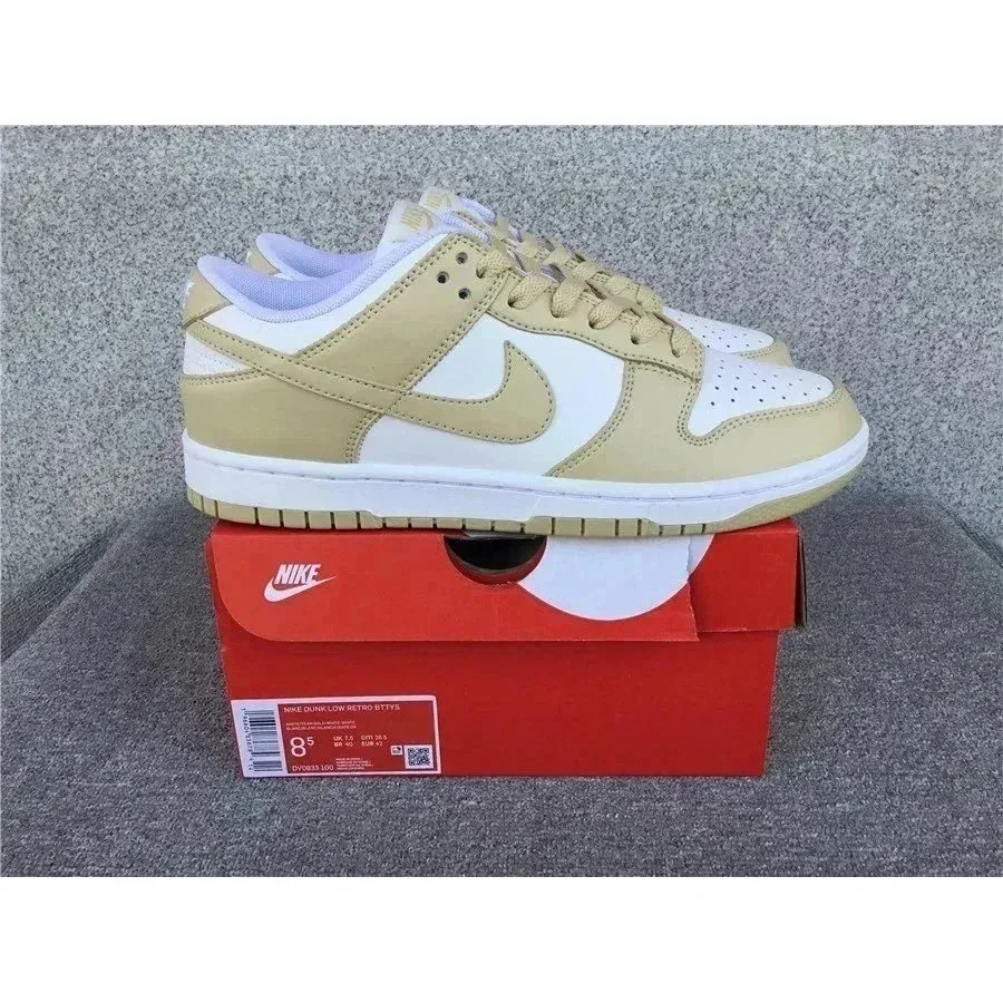 Nike Nike Dunk Low Retro BTTYS Beige/White Sneakers Beige - 1