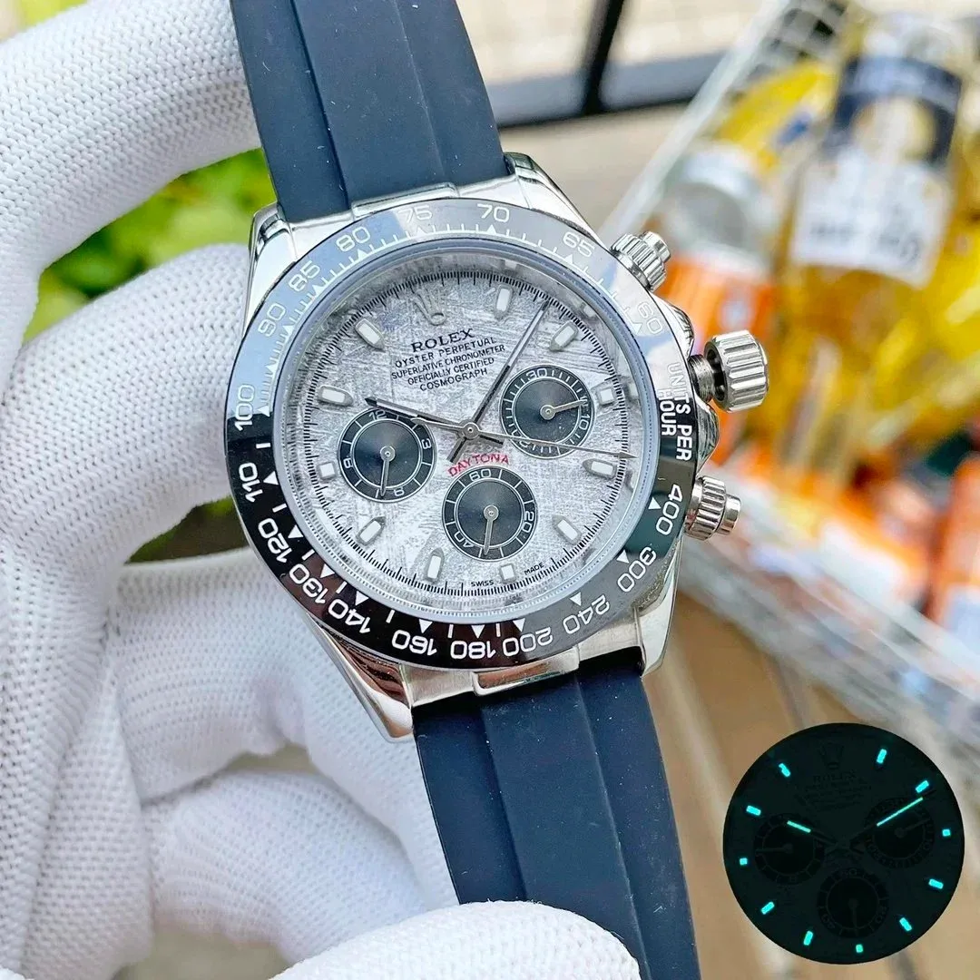 Rolex Rolex Daytona Silver Meteorite Dial Black Rubber Strap Watch Silver - 1