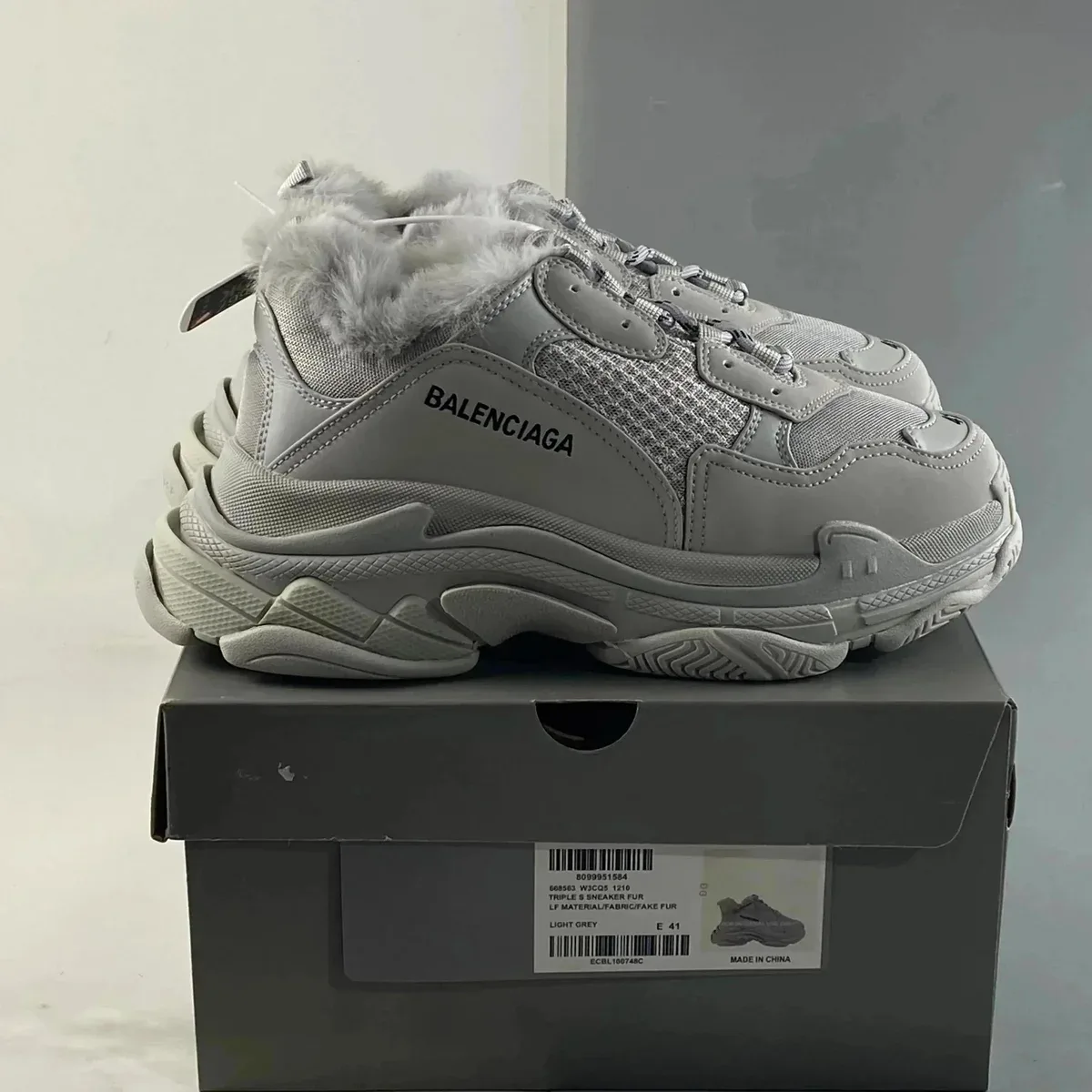 Balenciaga Balenciaga Triple S Sneaker Fur Light Grey Sneakers Grey - 1