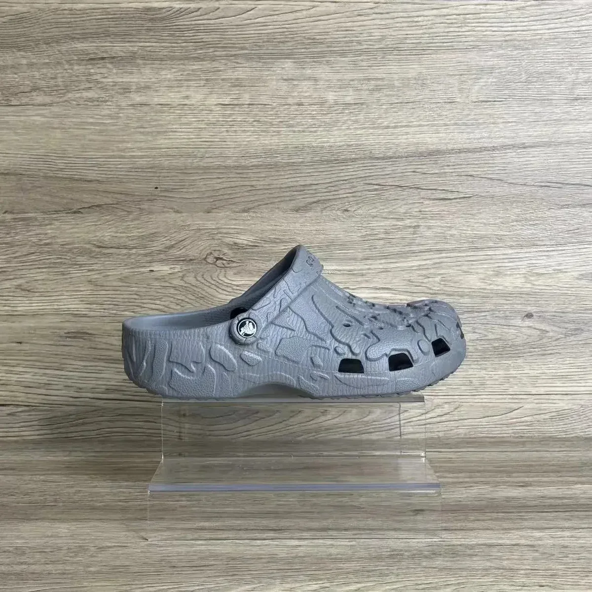 Crocs Crocs Classic Clog Map Light Gray Sandal Grey - 1