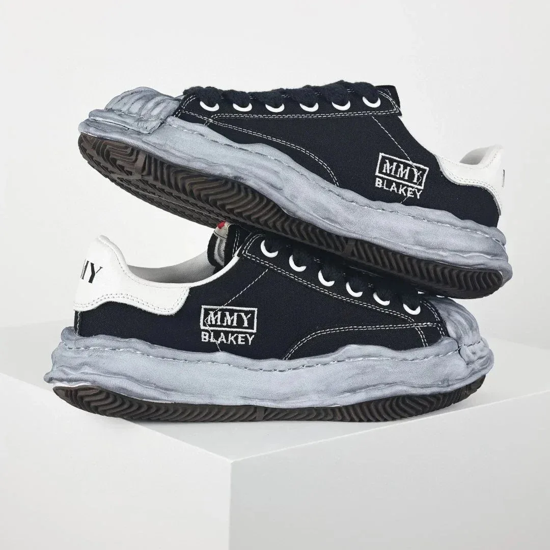 Maison Mihara Yasuhiro Maison Mihara Yasuhiro Blakey Triple Black Canvas Sneakers Black