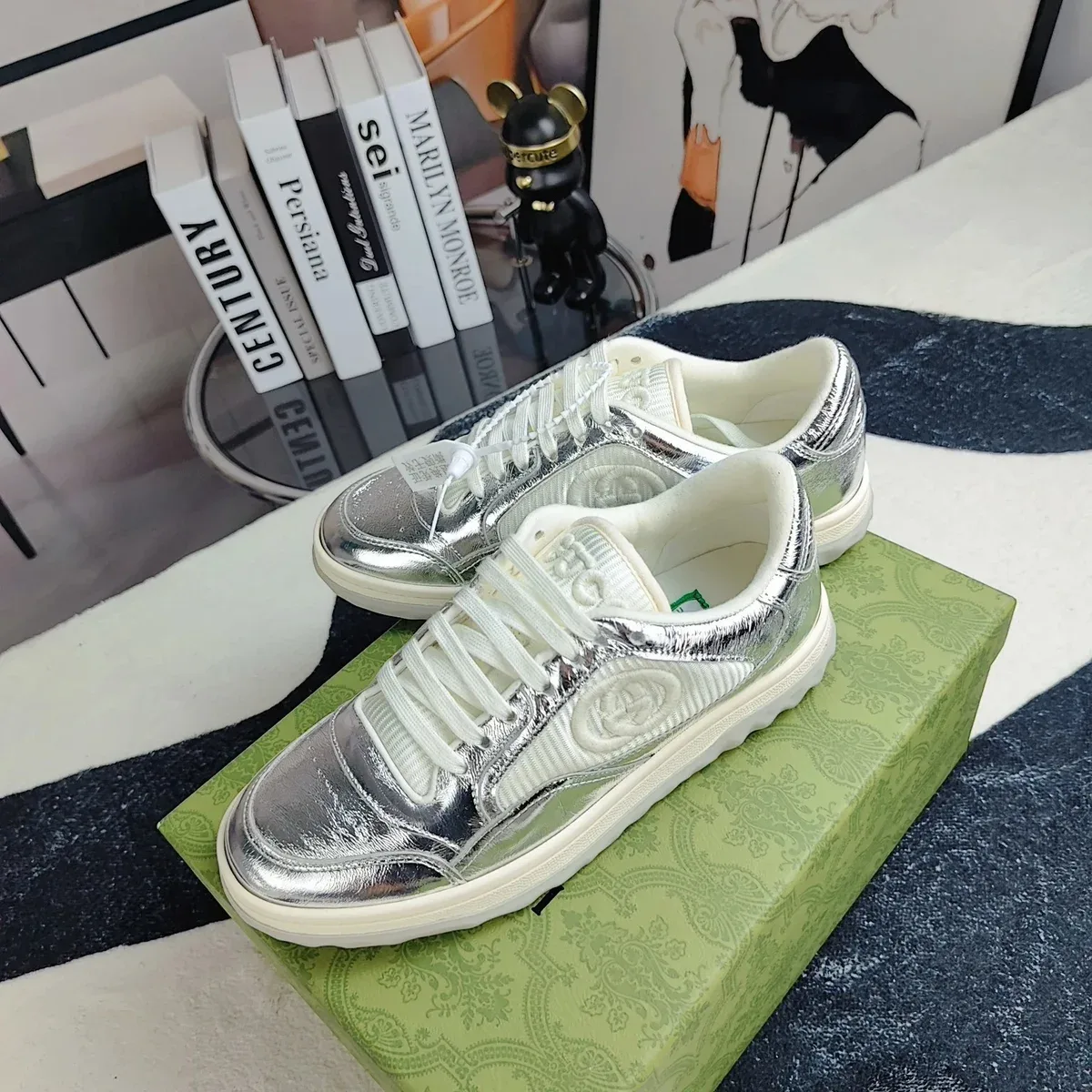 Gucci Gucci GG Marmont Silver Leather Sneakers Silver - 1