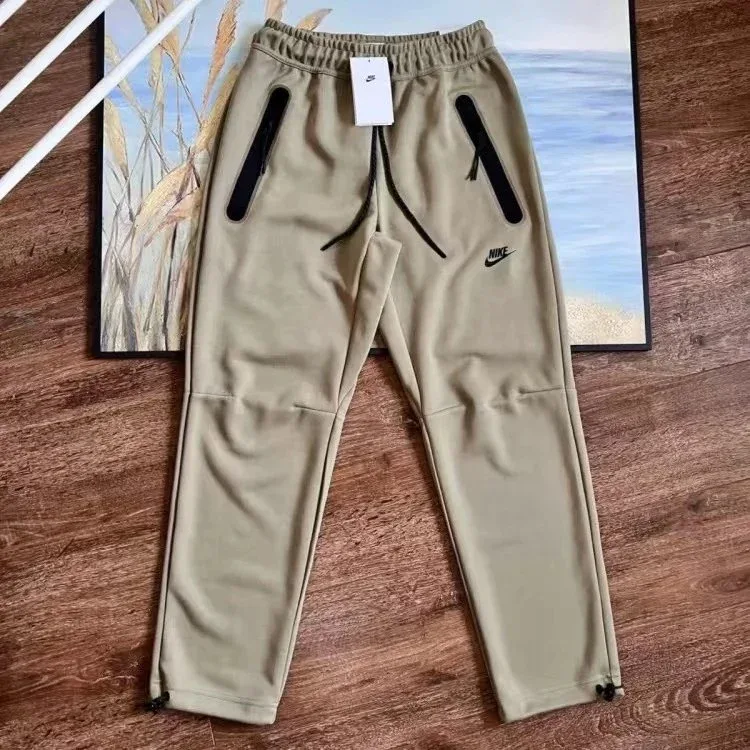 Nike Nike Tech Fleece Olive Green Sweatpants Green - 1