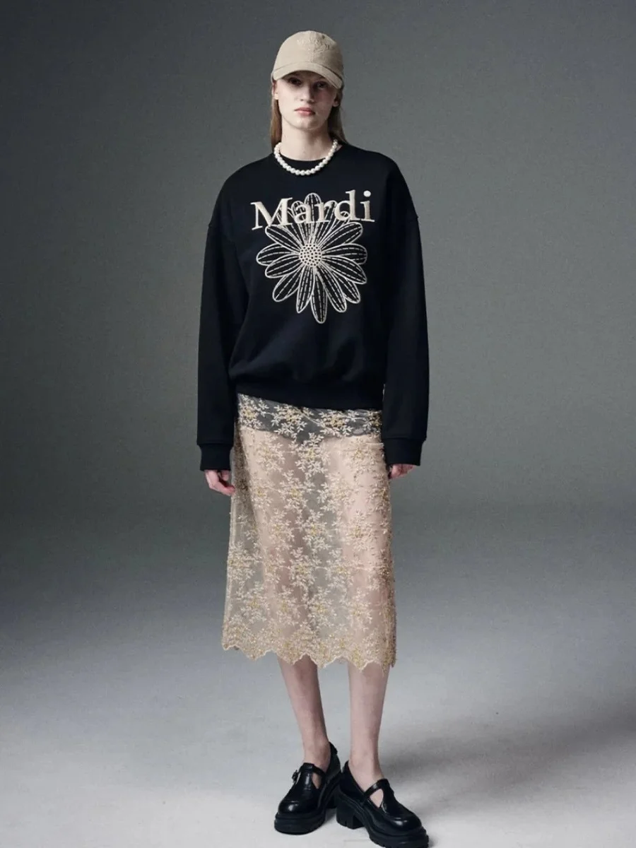 Mardi Mercredi Mardi Mercredi Black: Silver Embroidered Sweatshirt Black - 1