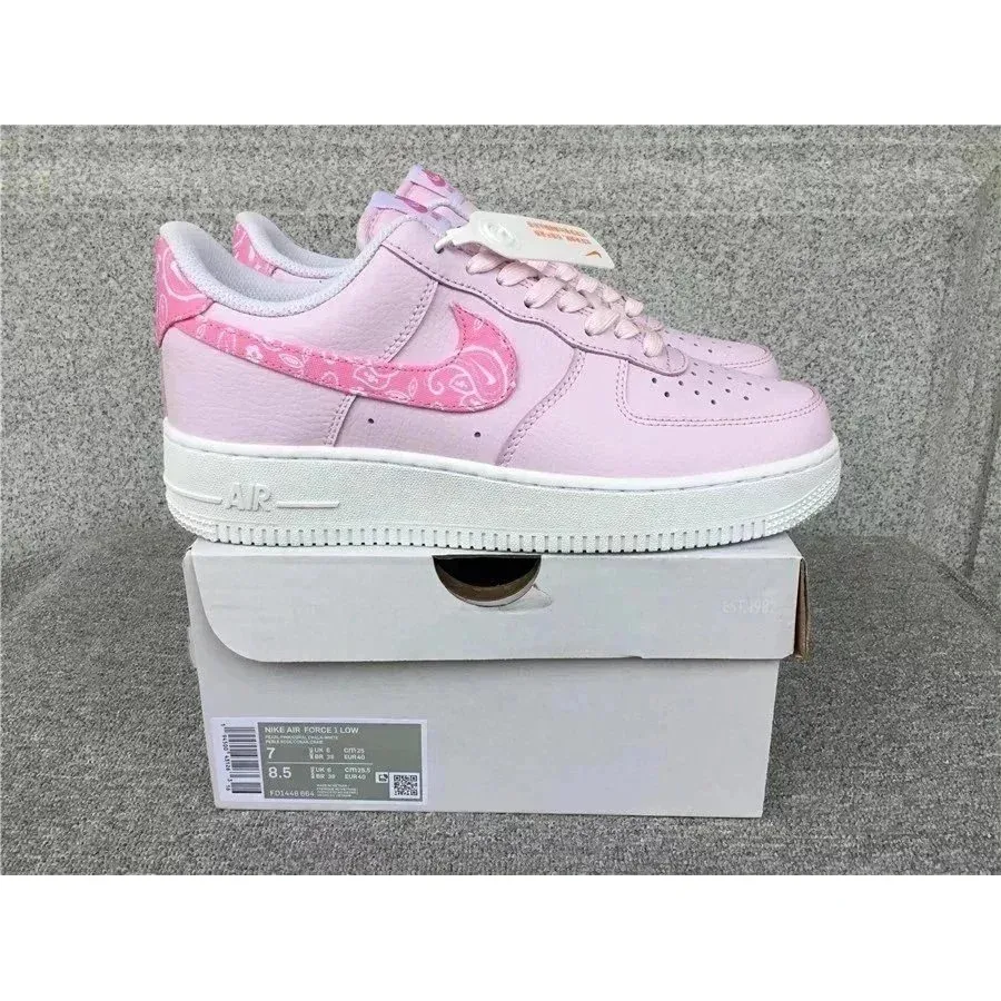 Nike Nike Air Force 1 Low '07 Bandana Pink Sneakers Pink - 1