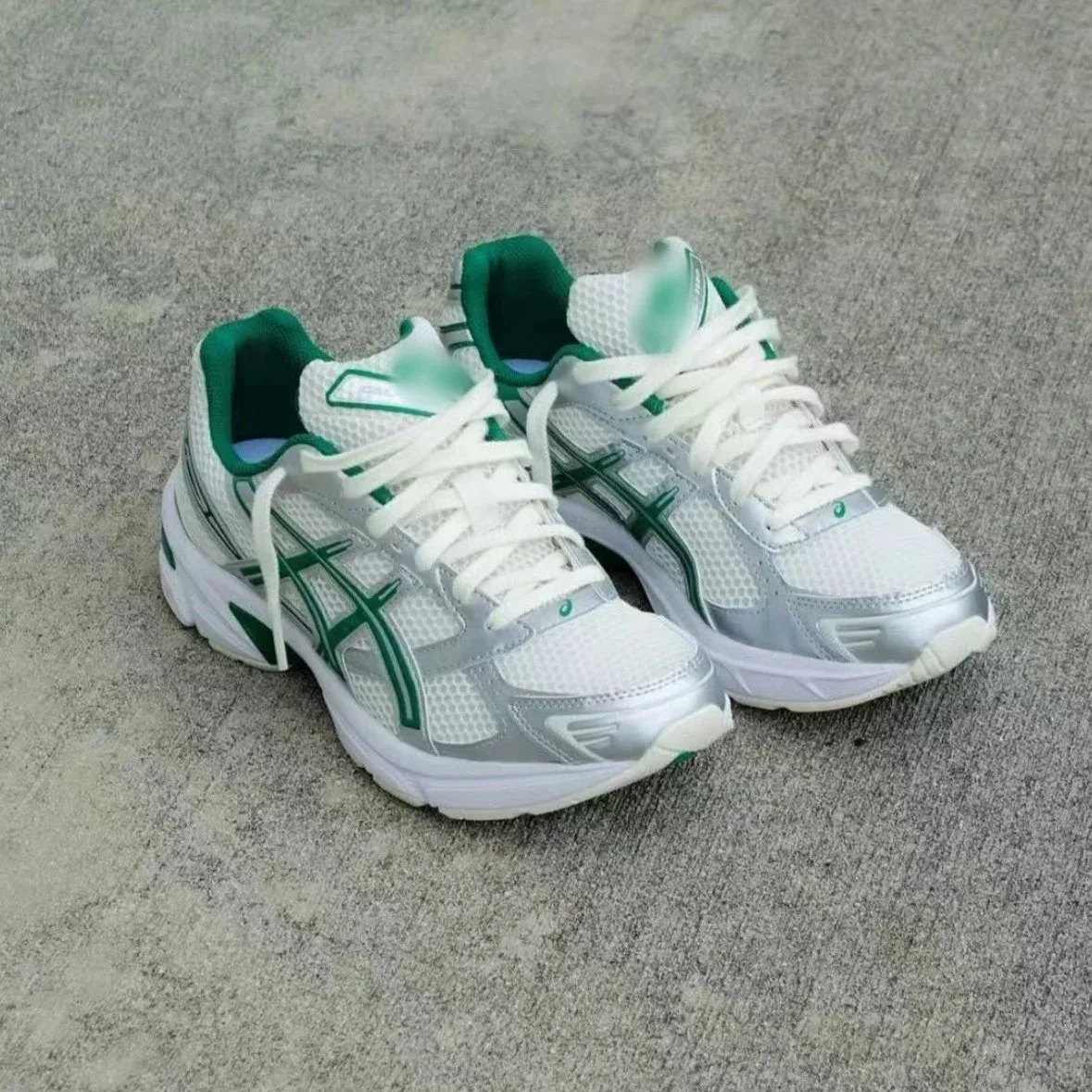 ASICS Asics Gel-Nimbus Silver Green Sneakers Silver - 1