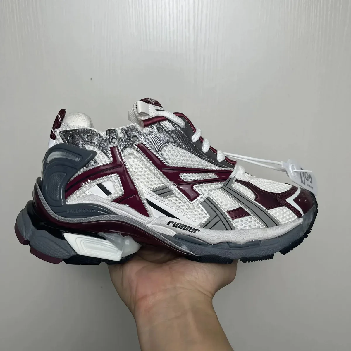 Balenciaga Balenciaga Triple S White/Maroon/Grey Sneakers White