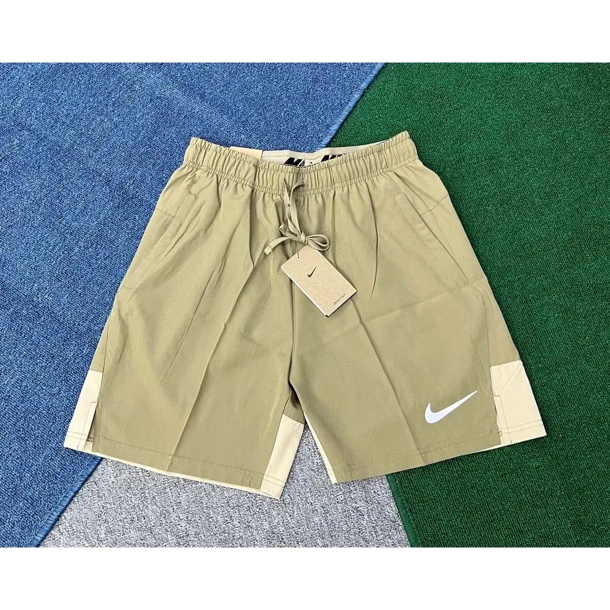 Nike Nike Dri-FIT Khaki Shorts Sporty Beige