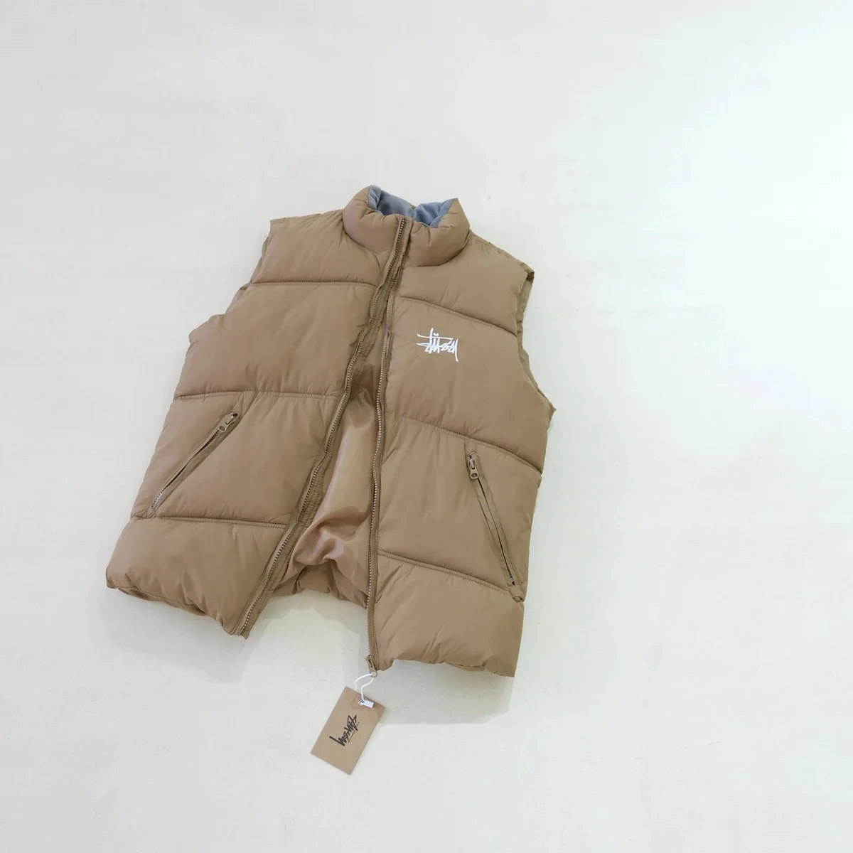 Stussy Stussy Basic Logo Khaki Puffer Vest Beige