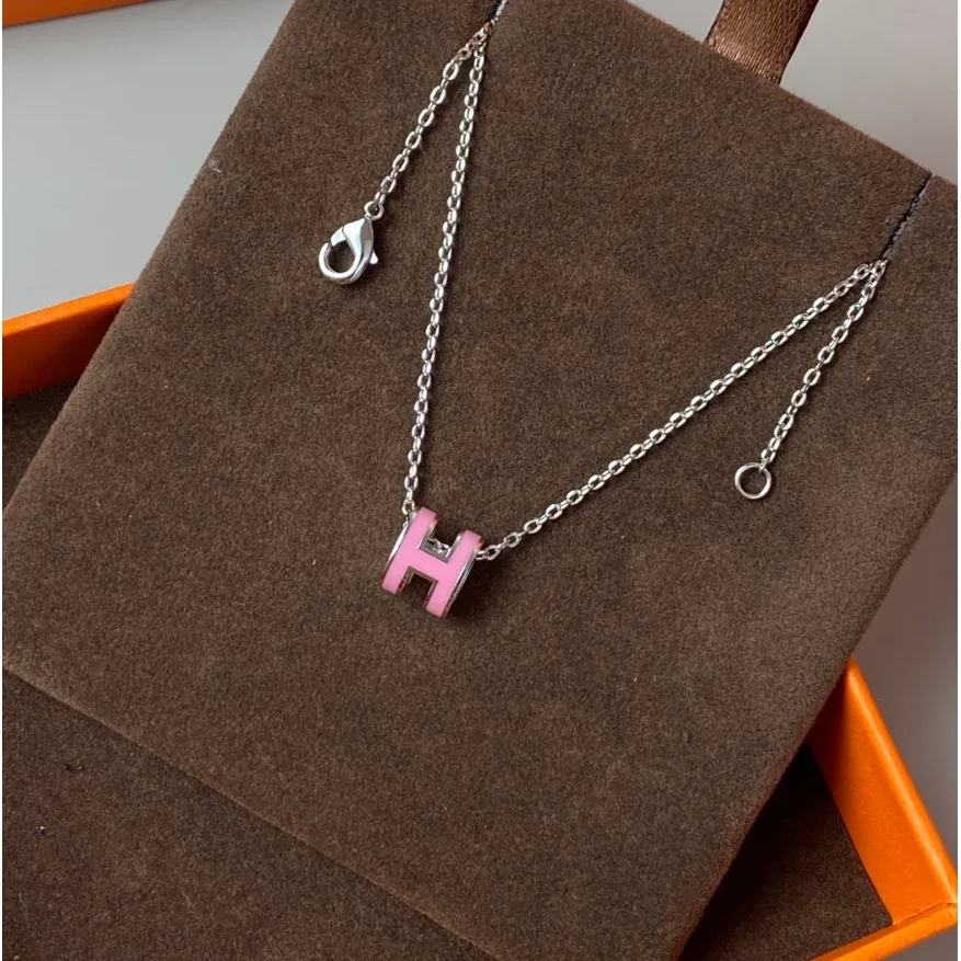 Hermès Hermès H 5222-1 Pink Enamel Necklace Pink