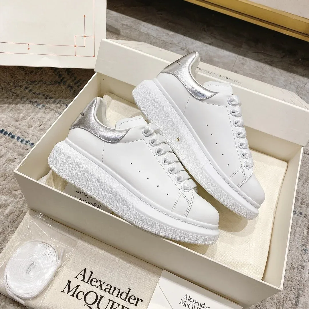 Alexander McQueen Alexander McQueen Oversized Silver Tail White Sneakers White - 1