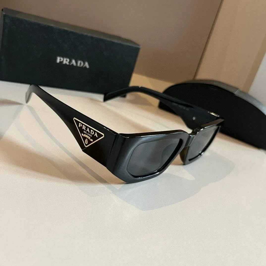 Prada Prada Classic Logo Black Sunglasses Black