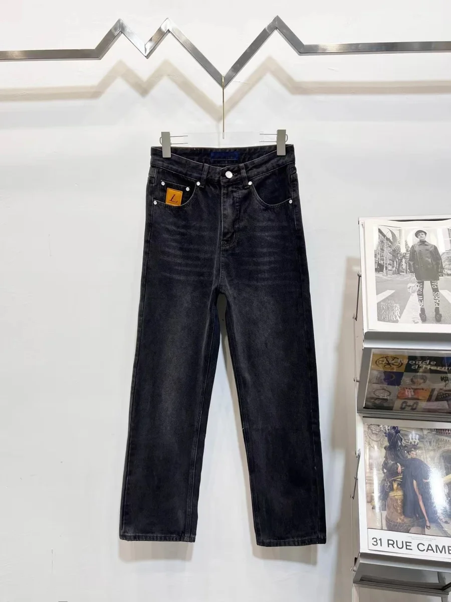 Levis 501 Relaxed Fit Black Denim Jeans
