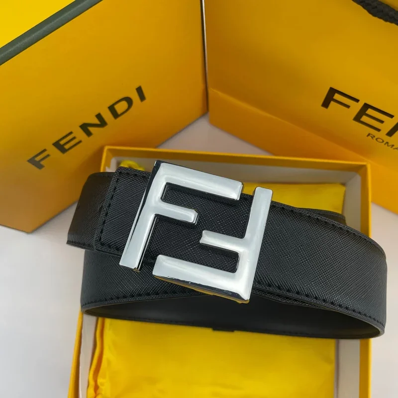 Fendi Fendi Iconic FF Buckle Belt Black Leather Belt Black - 1