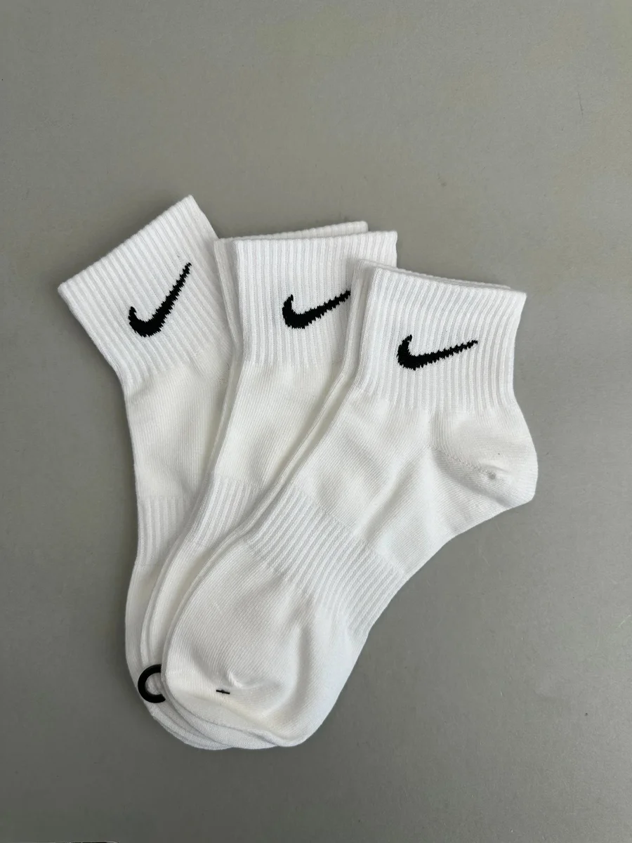 Nike Nike White/Black Swoosh Mid-Rise Socks White